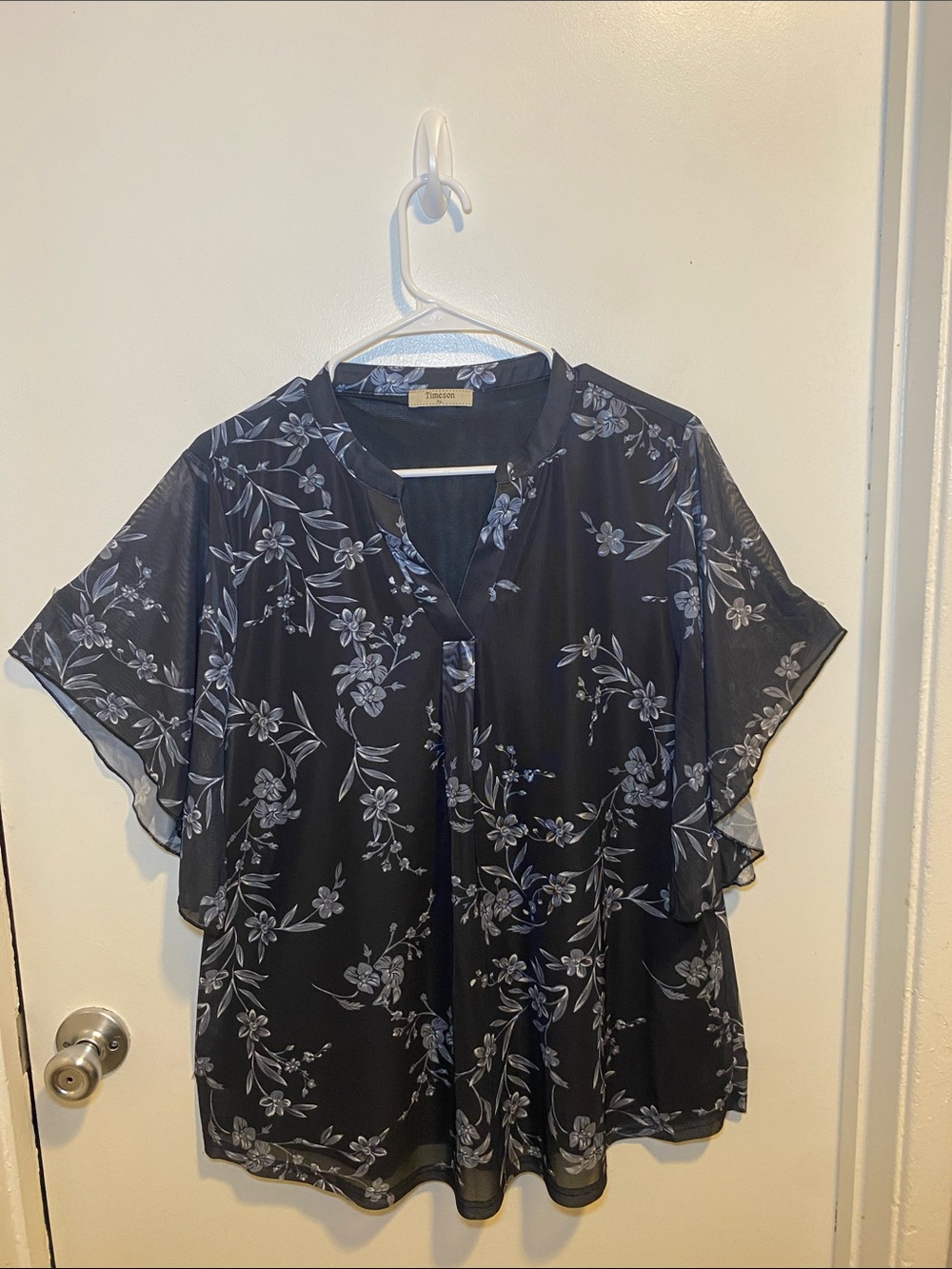 Dana Buchman Black Floral Flutter-Sleeve Blouse